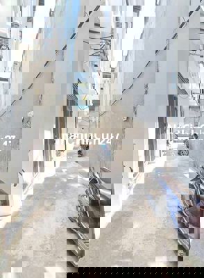 Chính chủ bán nhà lô góc 30m x 5 tầng,full nội thất, ngõ rộng gần ô tô