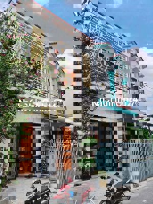 Chủ giảm giá bán nhanh nhà 1 trệt 1 lầu Tân Hạnh