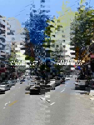 NHÀ SIÊU VIP - NGAY CỔNG CHỢ HÀN - VỊ TRÍ VÀNG KHÔNG CÓ CĂN THỨ HAI!