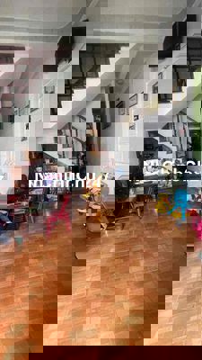 CHÍNH CHỦ BÁN NHÀ 2 TẦNG KIỆT Ô TÔ TÔ HIẾN THÀNH – SÁT BIỂN, SÁT PHỐ,