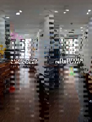 Chính chủ bán Chung Cư Eco Green Nguyễn Xiển, giá tốt, view đẹp