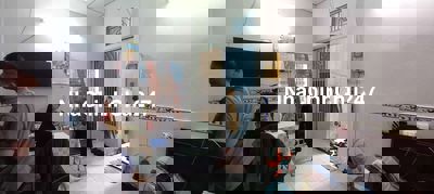 Bán nhà Đoàn Văn Bơ, Q4, DT 36,6m2, trệt + đúc giả, SHR chính chủ