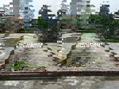 Chính chủ e bán 102m2 thôn Tuyền- Đông Xuân- Sóc Sơn. Đường thông oto