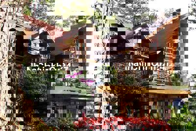 cần BÁN GẤP nhà chính chủ, view đẹp, đồi núi săn mấy