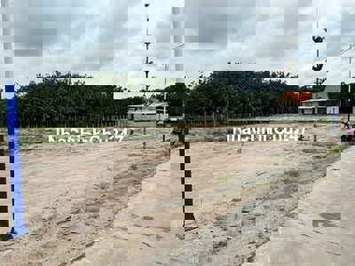 Bán đất mặt tiền Cao Bá Quát, liền kề Khu Công Nghiệp, giá 6xx