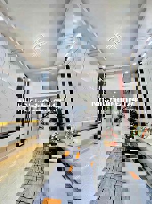 NHÀ ĐẸP TẶNG NỘI THẤT- 2.5 TẤM HXH- 4.38 Tỷ - TL29 NGÃ 4 GA – Q12