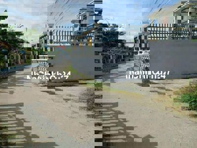 chủ cần tiền bấn lô đất đường xe hơi