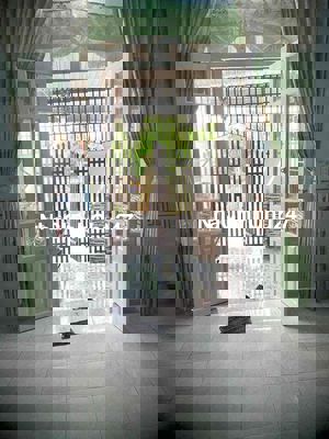 Chính Chủ Bán Nhà MT Đường Nhựa Cấp 4 Gác Lững