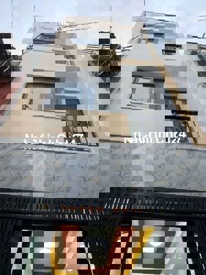 Chính chủ bán căn Âu Dương Lân P3 Q8