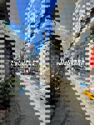 Đất Sổ Hồng Riêng, gần chợ, hẻm ôtô 3.5m, ngã Tư Ga, Q.12, giá 3,050