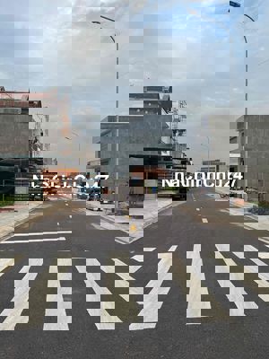 Chủ 2ty400 sở hữu đất tdc lộc an mặt tiền dt769