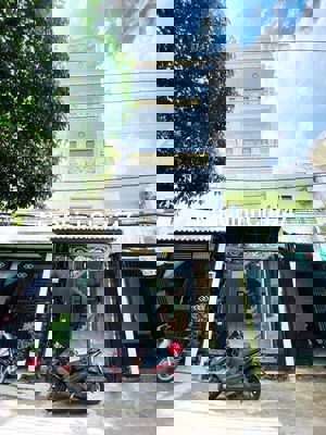 CHÍNH CHỦ BÁN NHÀ 4 LẦU XÂY MỚI. ĐƯỜNG NHỰA XE TẢI