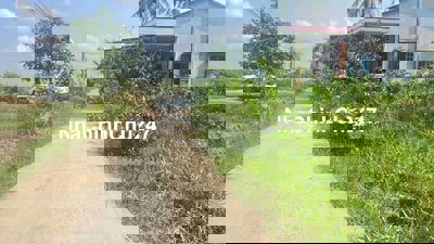 Cần bán đất ở nông thôn 100%