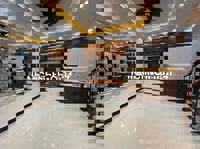 CHÍNH CHỦ CẦN BÁN GẤP - NHÀ ĐẸP THỤY KHUÊ - VỊ TRÍ THUẬN TIỆN