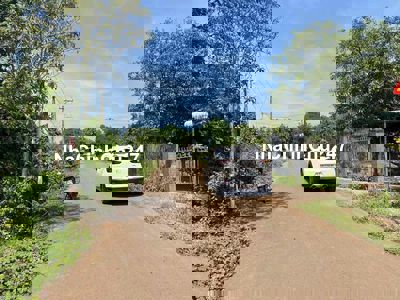 6 sào Hai mặt tiền có 300 Thổ Cư