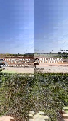 Phí 3% bán giúp 1150m2 28x41m mặt tiền bê tông cách Tp pha thiết 7km