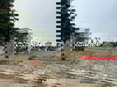 khu 9 sát chợ Chính chủ cần bán giá *** thị trường