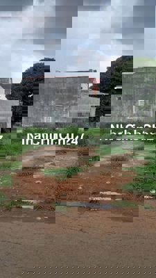 Bán lô đất mặt tiền đường nhựa gần Quốc lộ 1A