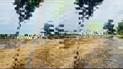 BÁN GẤP ĐẤT FULL THỔ CƯ 100M2 MẶT TIỀN 824 SỔ SẴN