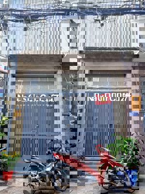 CHÍNH CHỦ Nhà cấp 4 65m2 CMT8 Q10 gần CV Lê Thị Riêng Metro 2