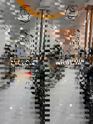 Chủ nhờ bán gấp căn nhà vị trí đẹp