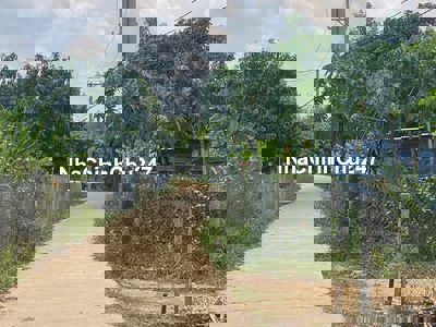 BÁN 9143M2 ĐẤT CÓ 300M2 THỔ CƯ HƠN 130M MẶT TIỀN ĐƯỜNG BÊ TONG.GIÁ RẼ