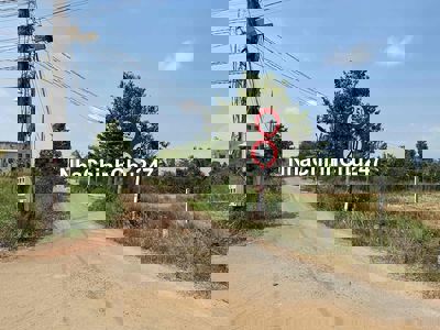 Cần bán đất nông nghiệp, mặt tiền đường Nguyễn Thanh Tâm