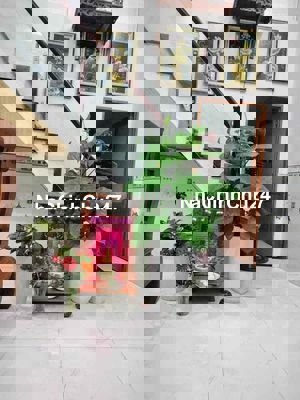 Bán Nhà - Chính chủ 5,20 x 15 tiện ở giá 3ty150