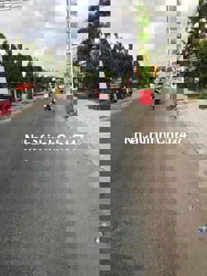 Bán đất nền mặt tiền