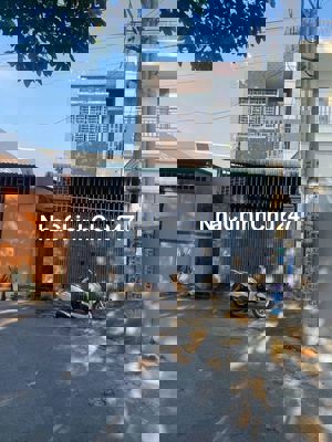 nhà chính chủ cần bán ngay trung tâm tp tdm