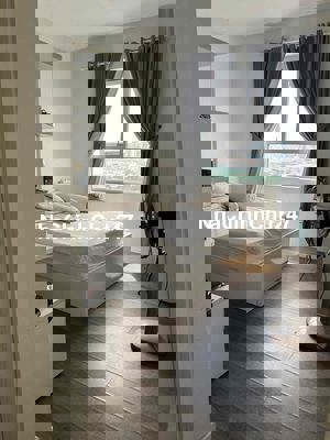 Chính chủ bán căn góc 2pn2wc có nội thất Luxgarden Quận 7