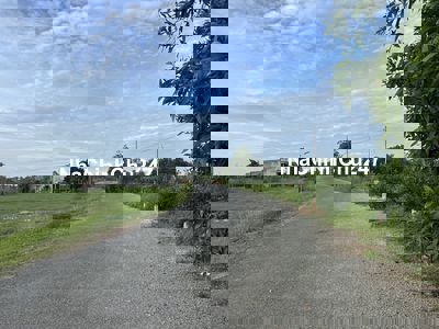 Bán 1000m2 đất mặt tiền Hồ Tùng Mậu, thị xã LaGi gần Biển giá mềm 1 tỷ