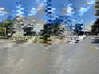 CHÍNH CHỦ BÁN LÔ GÓC 2 MẶT TIỀN TT CỦ CHI 216M2 ĐÚNG GIÁ 390 TRIỆU SHR