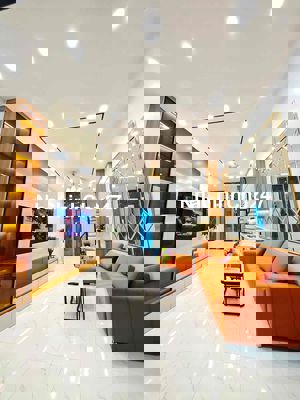 CHÍNH CHỦ BÁN NHÀ TRẦN KHÁT TRÂN CÓ THANG MÁY