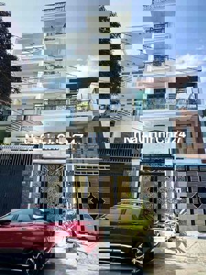 BÁN NHÀ 5 TẦNG NGAY TRUNG TÂM QUẬN 7 GIÁ TỐT