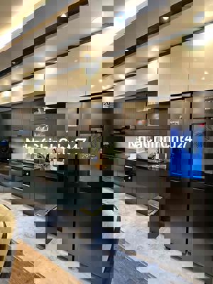 Chính chủ cần bán căn hộ gần 100m 2 phòng ngủ, 2 vệ sinh hướng Đông Na