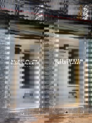 Nhà mặt tiền mới xây dựng