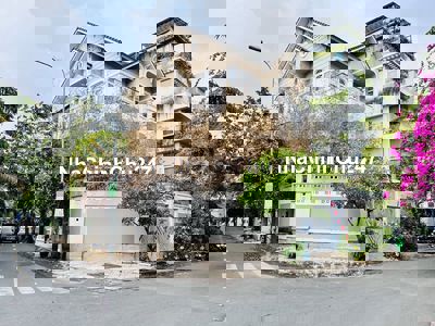 NHÀ GÓC 2 MT ĐƯỜNG HOÀNG HOA THÁM GẦN NHÀ GA T3 DT: 8X22M TRỆT 2 LẦU