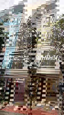 CHÍNH CHỦ GỬI BÁN NHÀ PHÂN LÔ VĂN LA-VĂN PHÚ-NHÀ ĐẸP,Ở NGAY,DT 50M