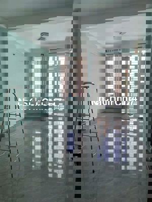 Nhà 2 lầu 4pn DT: 4x22m đường số gần Lâm Văn Bền