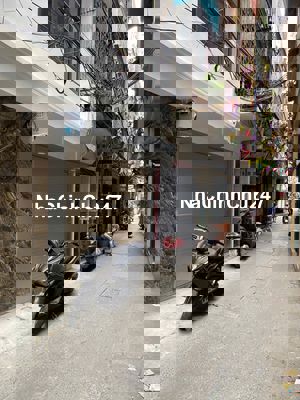 Bán nhà riêng chính chủ 60m2 tại Khương Trung. Mặt ngõ kinh doanh.