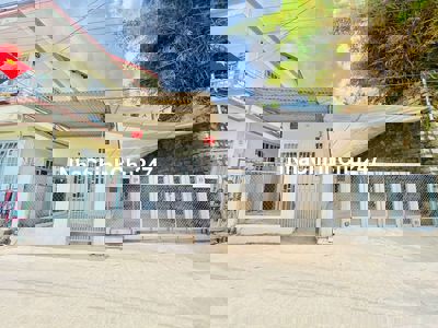 Chính Chủ Hoàng Hoa Thám p10 oto vào tận nhà. Rộng 10m. Cách Hồ XH 2km