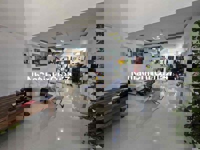 LINH ĐÔNG – NHÀ ĐẸP 2 TẦNG – 100M² – CHỈ 5 TỶ-XE HƠI NGỦ TRONG NHÀ