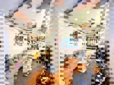 Chủ giảm giá kịch sàn nhà 5 tầng phố Vũ Trọng Phụng chỉ còn 7.8 tỷ