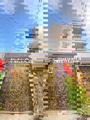 Giảm 800tr - Bán Nhà 4 Tầng, Đường ô tô, DT 73m2, Cách PVĐ 200m