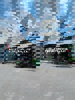 Bán Nhà C4 P.Linh Trung DT 90m2 ngang 5m,vuông vức.Cách XLHN 600m