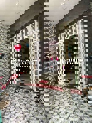 Chính chủ bán gấp nhà hẽm xe hơi Chiến Lược ngây chợ Bình Trị