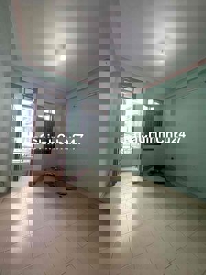 nhà 3 lầu ngay chung cư sàigon metropark hẻm thông tiện làm vp cty