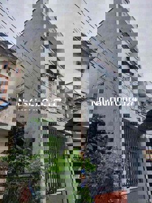 Chính chủ Cần tiền bán Gấp Căn Nhà 1tr 2 lầu. Gần BIC Dĩ An