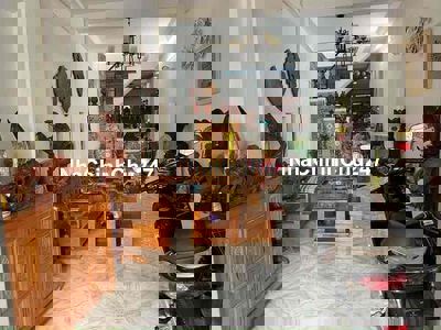 Nhà đầy đủ nội thất 4Tầng Mặt Tiền đường số Tân quy Q7